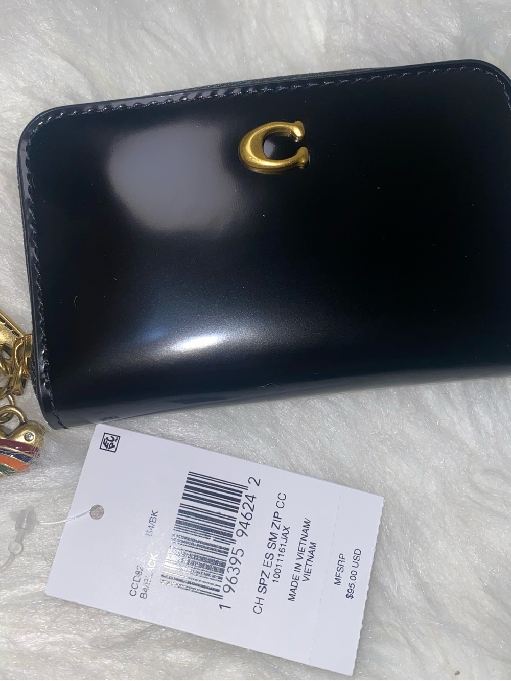 Coach Essential Small Zip Around Wallet With Charms New